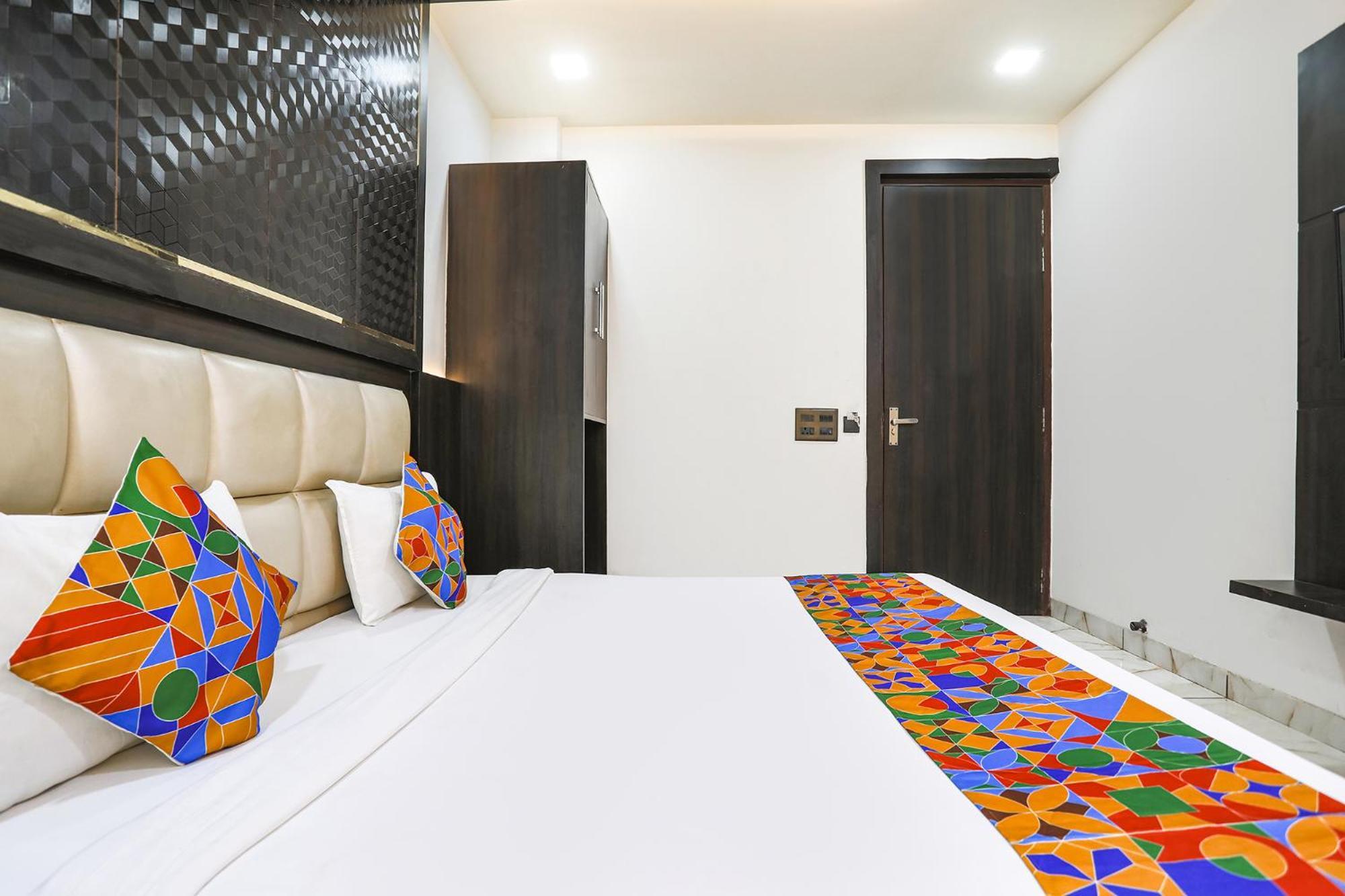 Fabhotel Grand Sparrow Tājganj Exterior photo