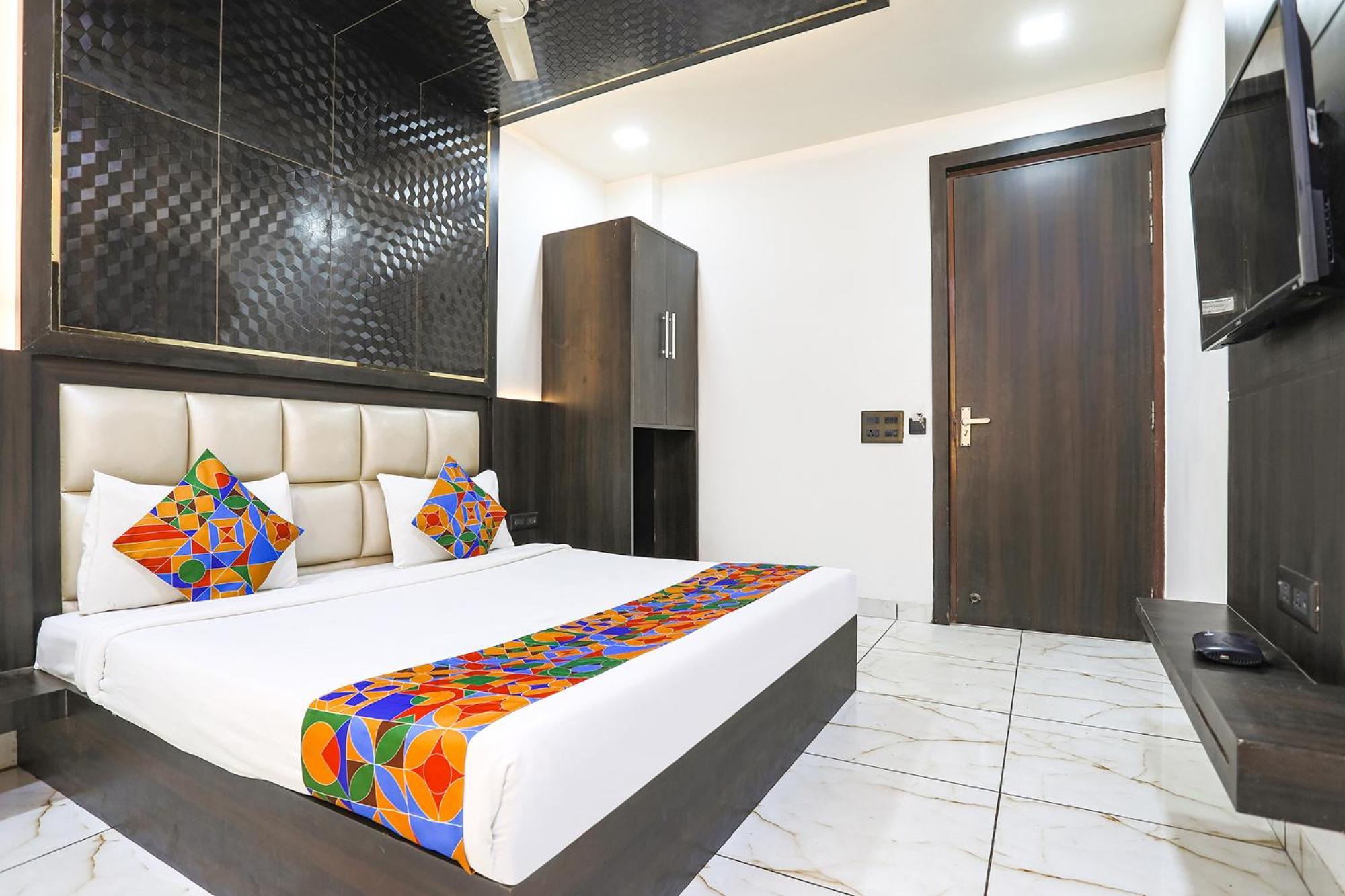 Fabhotel Grand Sparrow Tājganj Exterior photo