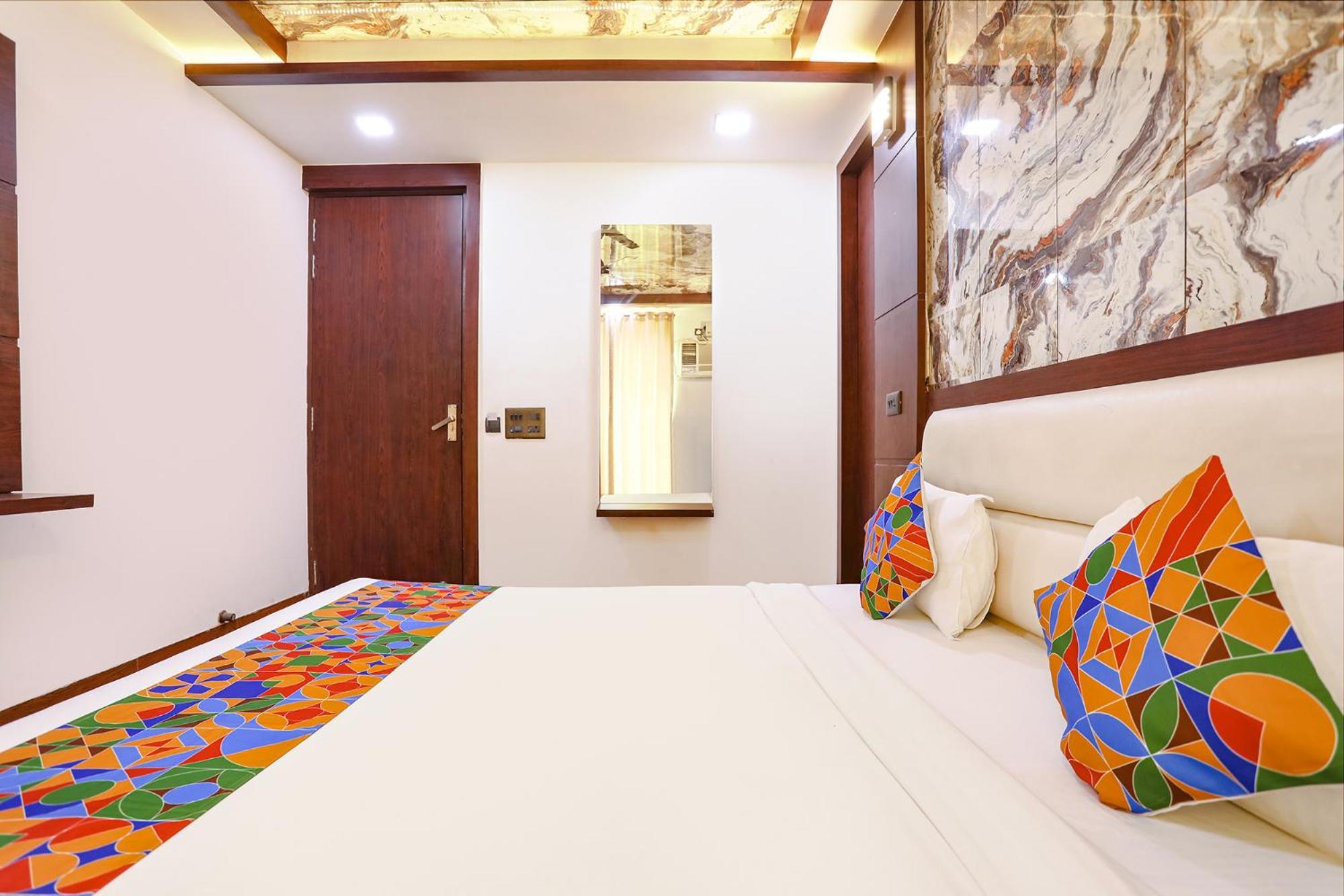Fabhotel Grand Sparrow Tājganj Exterior photo
